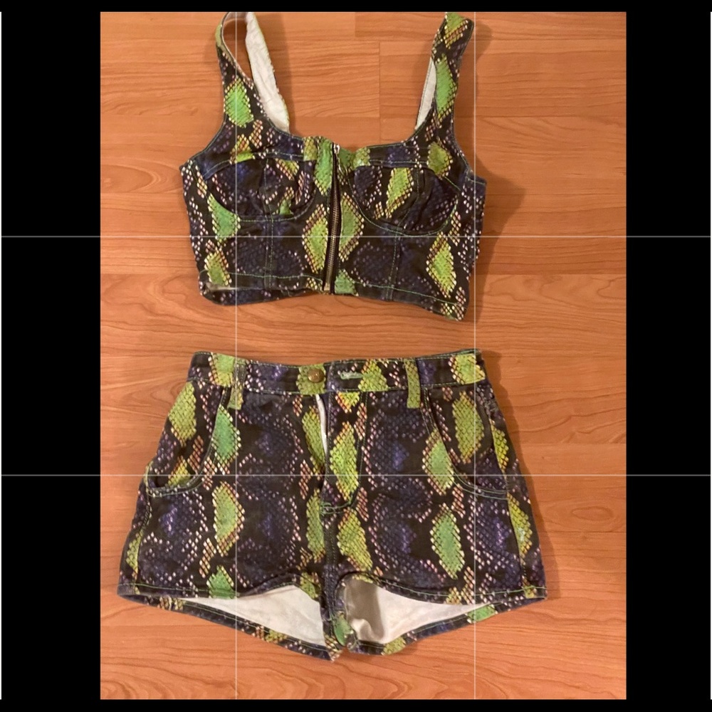 Pretty Little Thing Set